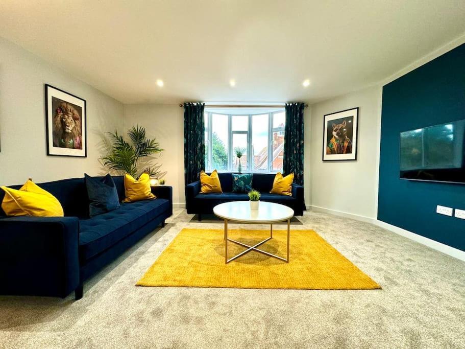 Chic 3br - Near & Shops! Апартаменты Борнмут