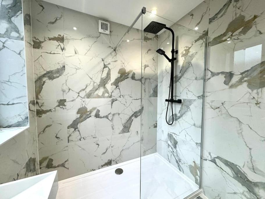 Chic 3br - Near & Shops! Борнмут